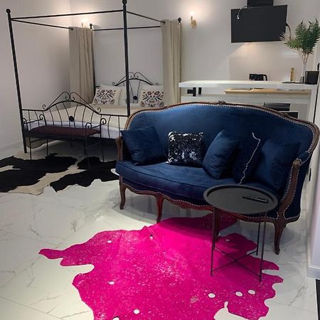 Tiltu 5 Jacuzzi Apartment Κλαϊπέντα Εξωτερικό φωτογραφία