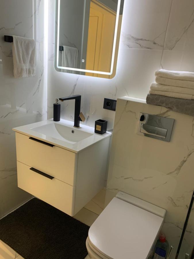Tiltu 5 Jacuzzi Apartment Κλαϊπέντα Εξωτερικό φωτογραφία
